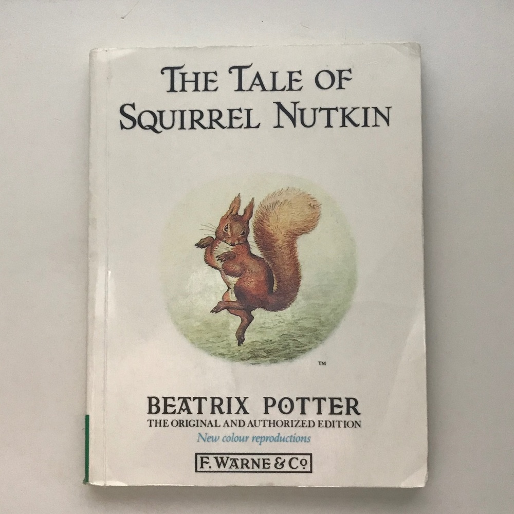 Beatrix Potter The Tale of Squirrel Nutkin Mini Paperback Book